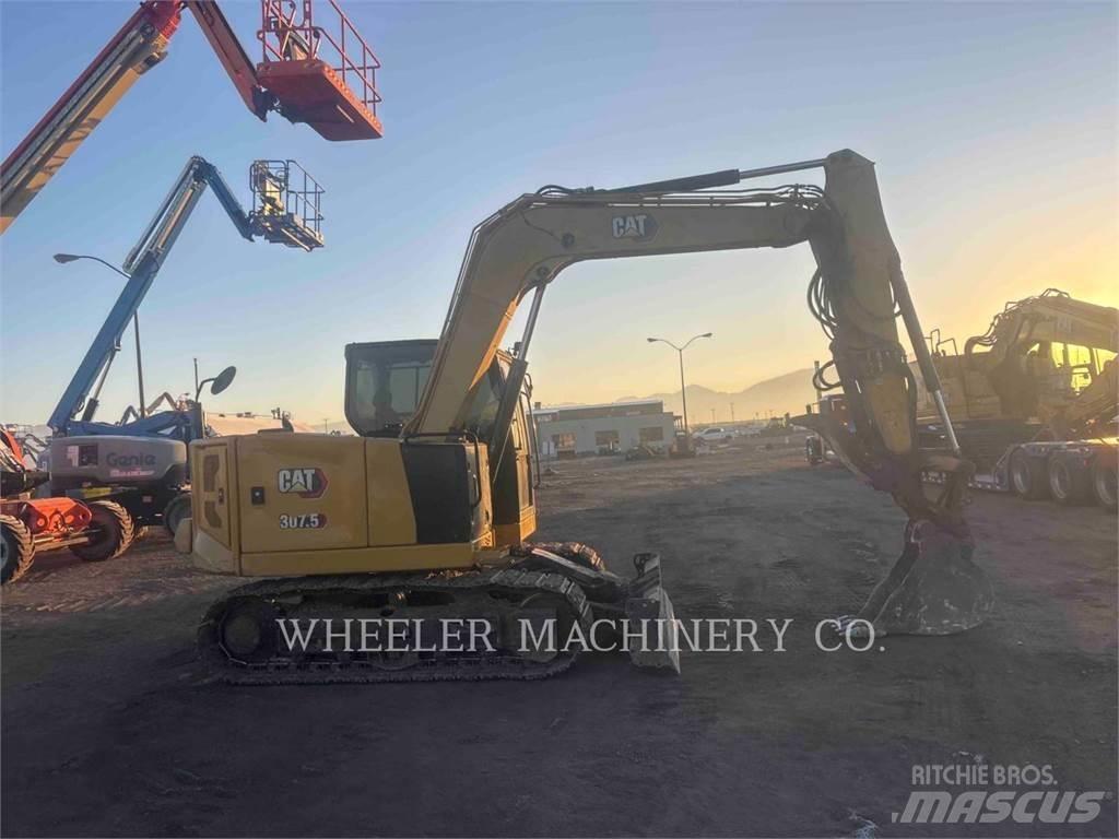 CAT 307.5 TH حفارات زحافة