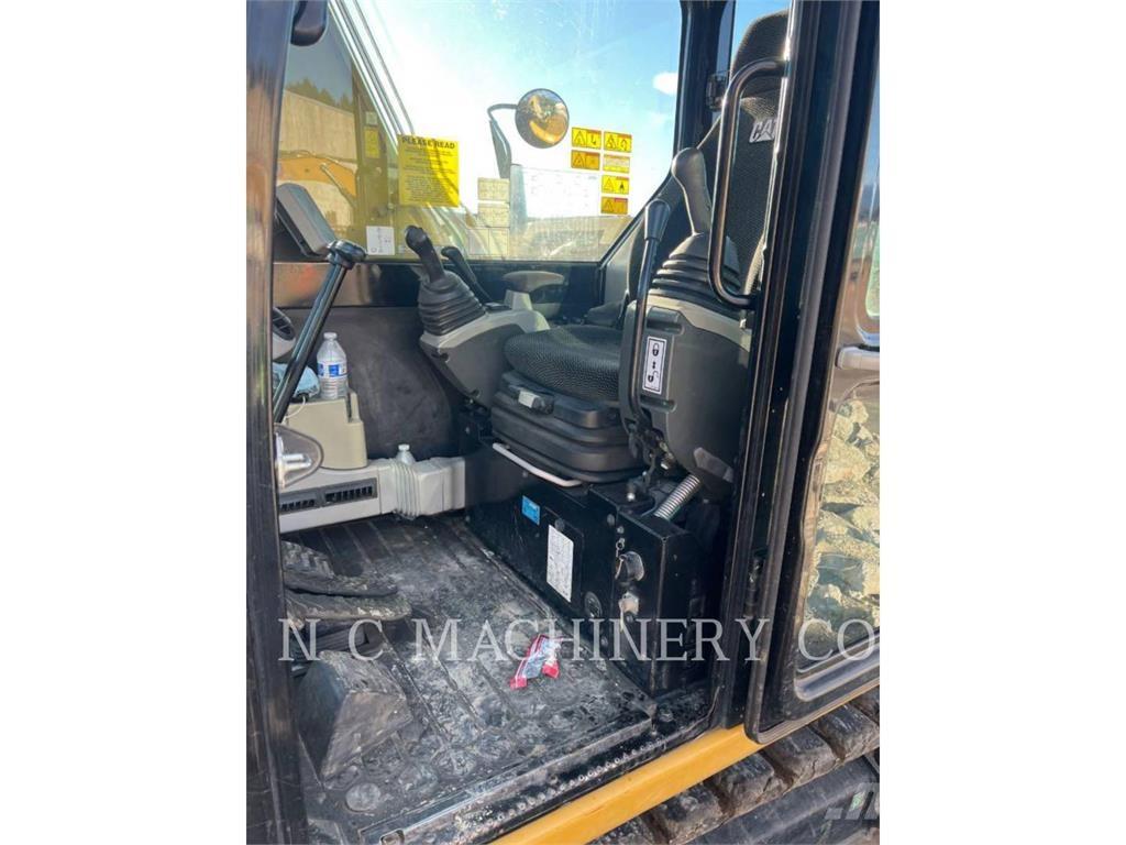 CAT 307E2 حفارات زحافة