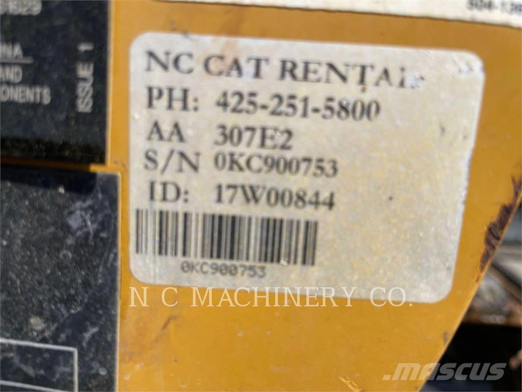 CAT 307E2 حفارات زحافة