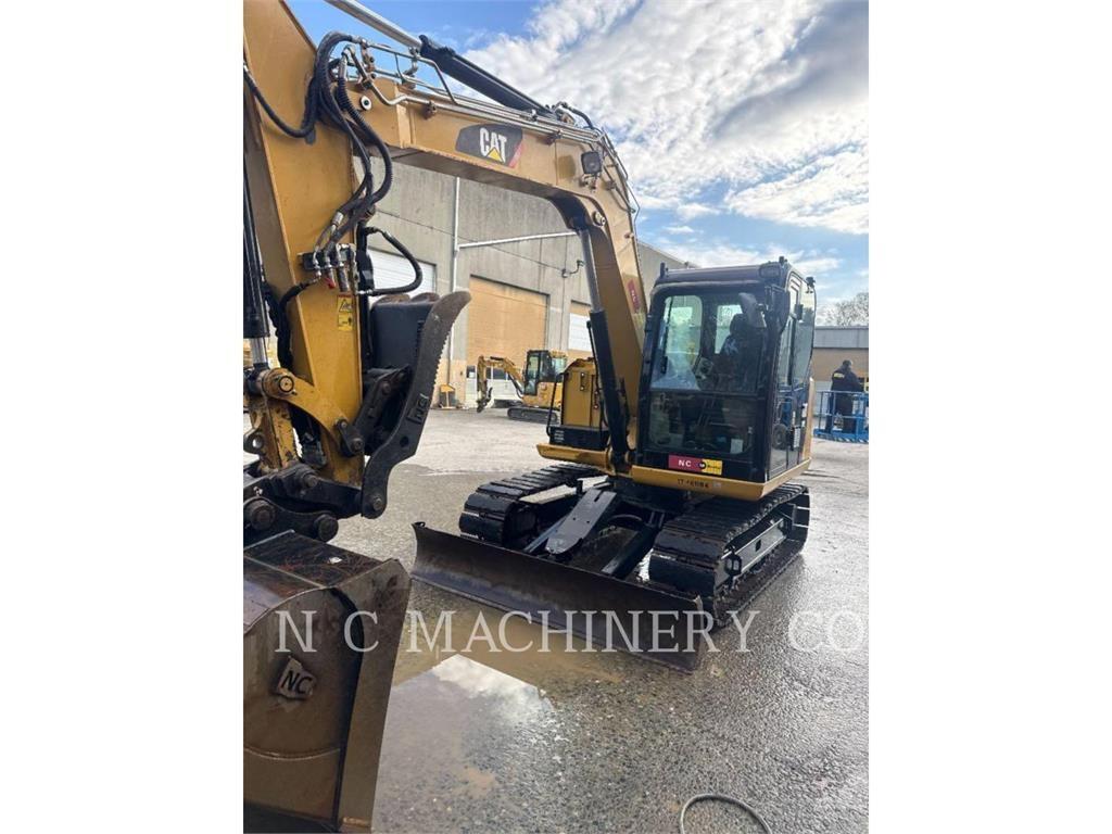 CAT 307E2 حفارات زحافة