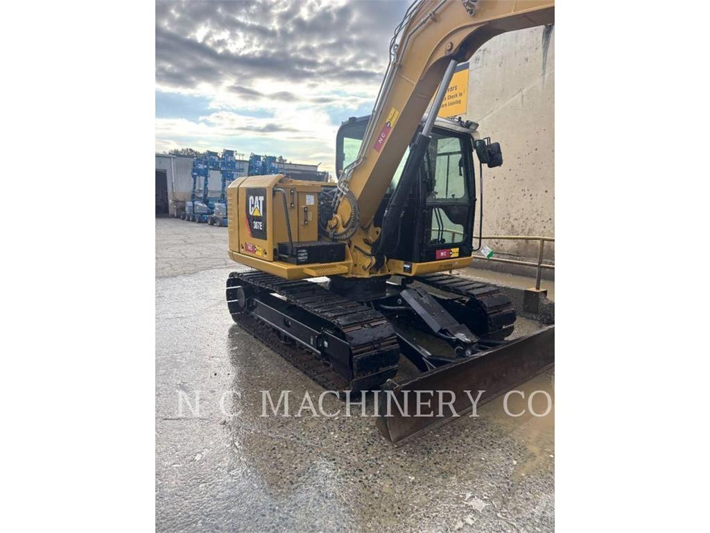 CAT 307E2 حفارات زحافة