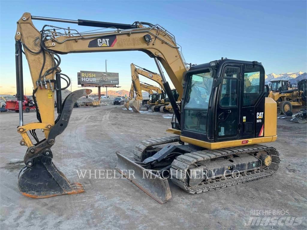 CAT 307E2 TH حفارات زحافة