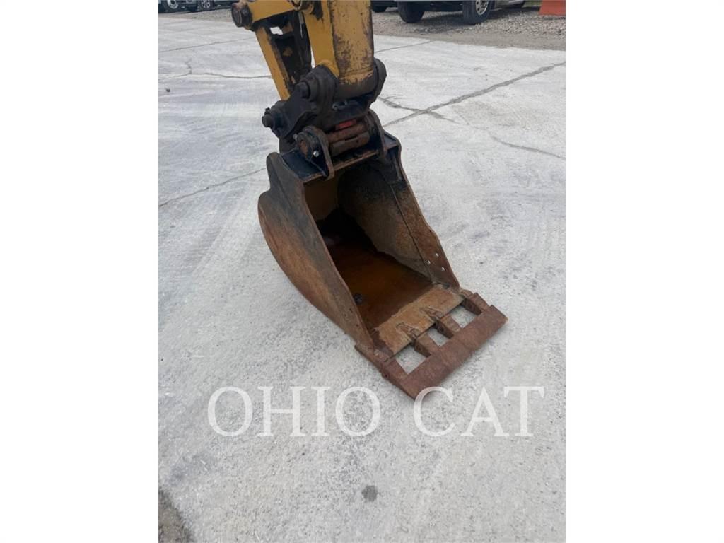 CAT 308 حفارات زحافة