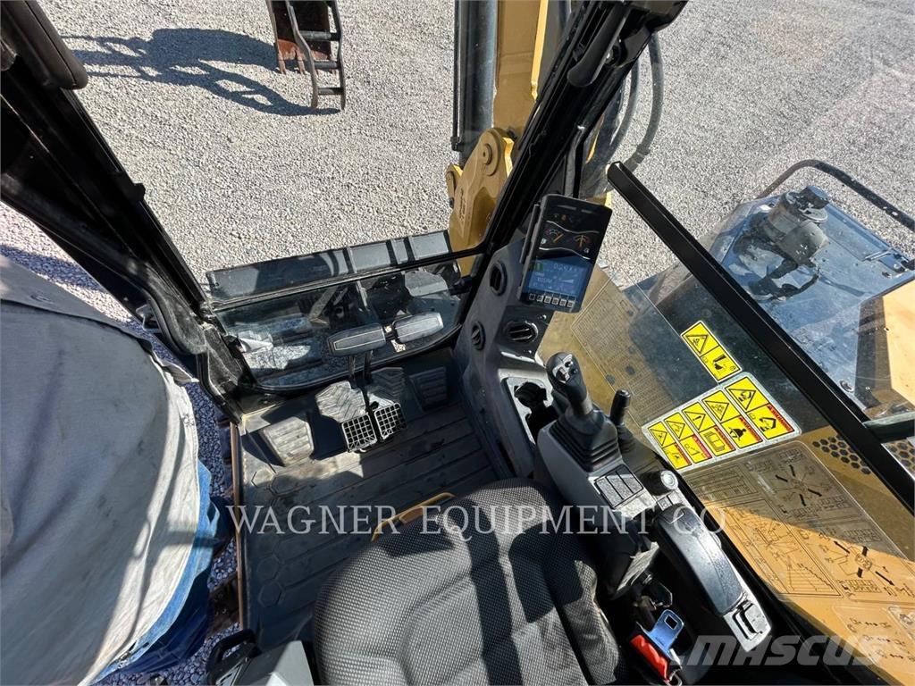 CAT 308 حفارات زحافة