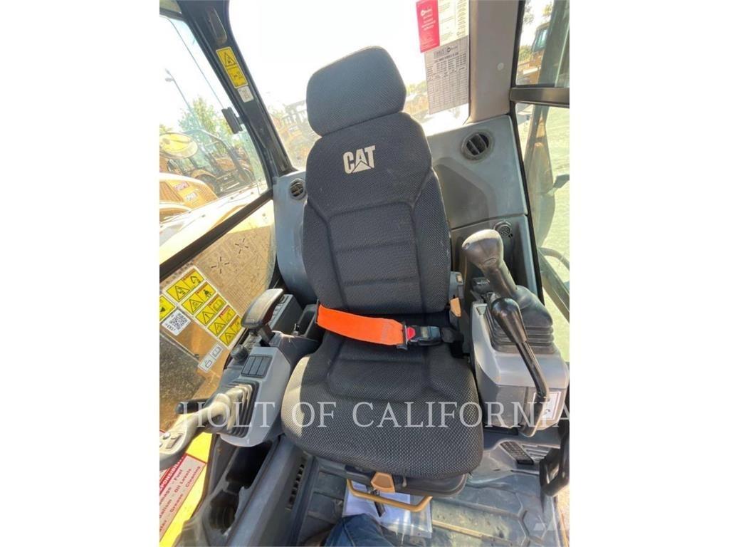 CAT 308 حفارات زحافة