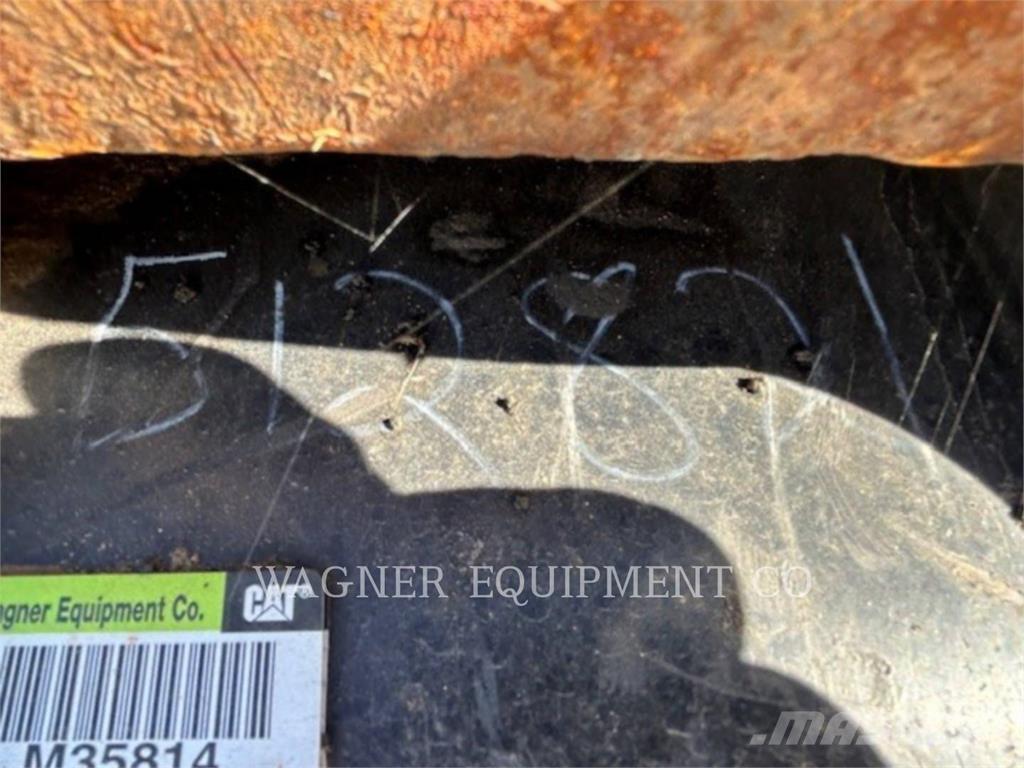 CAT 308 حفارات زحافة