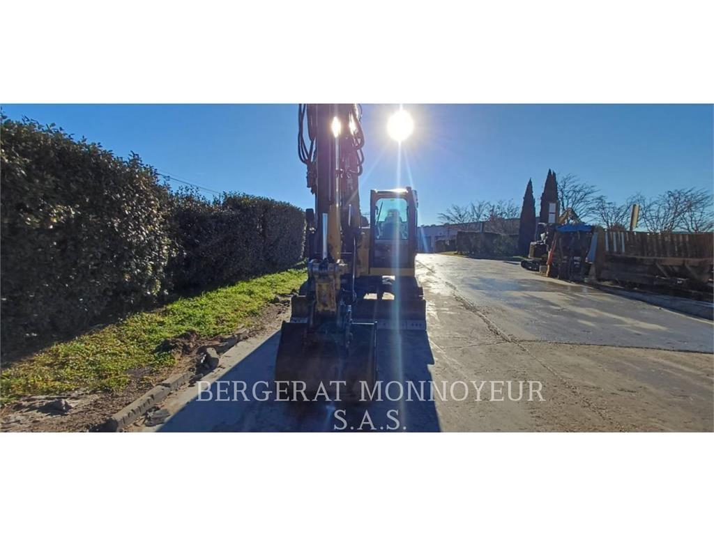 CAT 308 حفارات زحافة