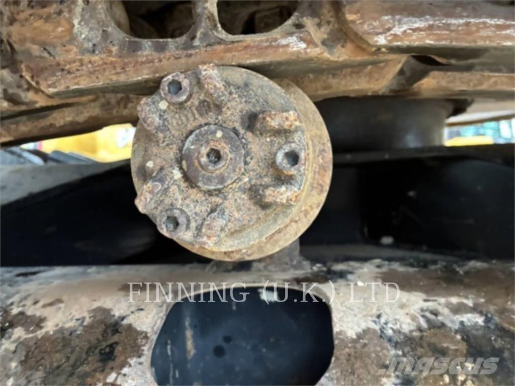 CAT 308-06A حفارات زحافة