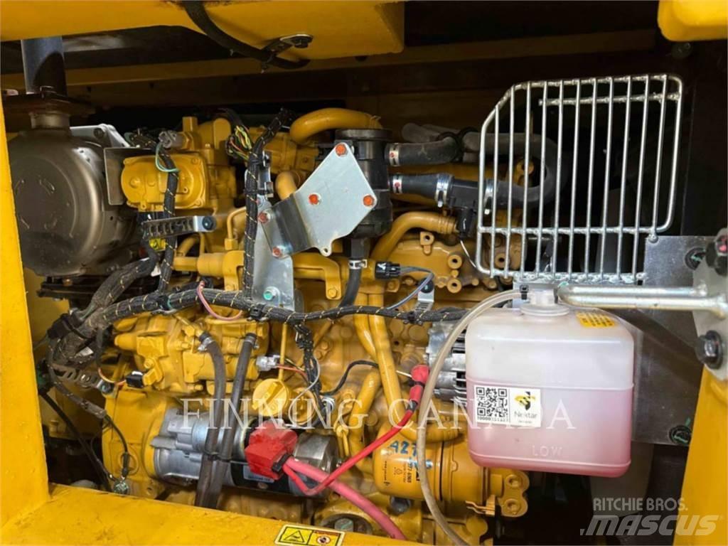 CAT 308-07 حفارات زحافة