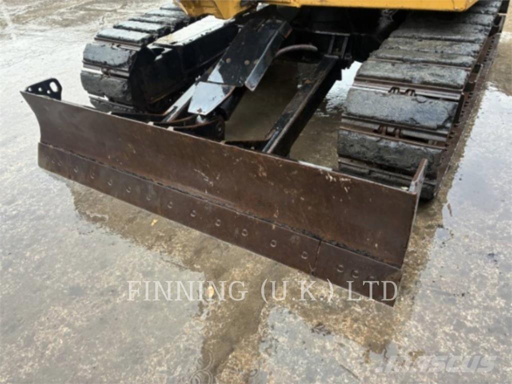 CAT 308-07A حفارات زحافة