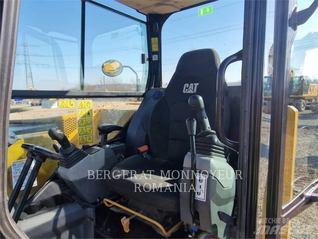 CAT 308-07CR حفارات زحافة