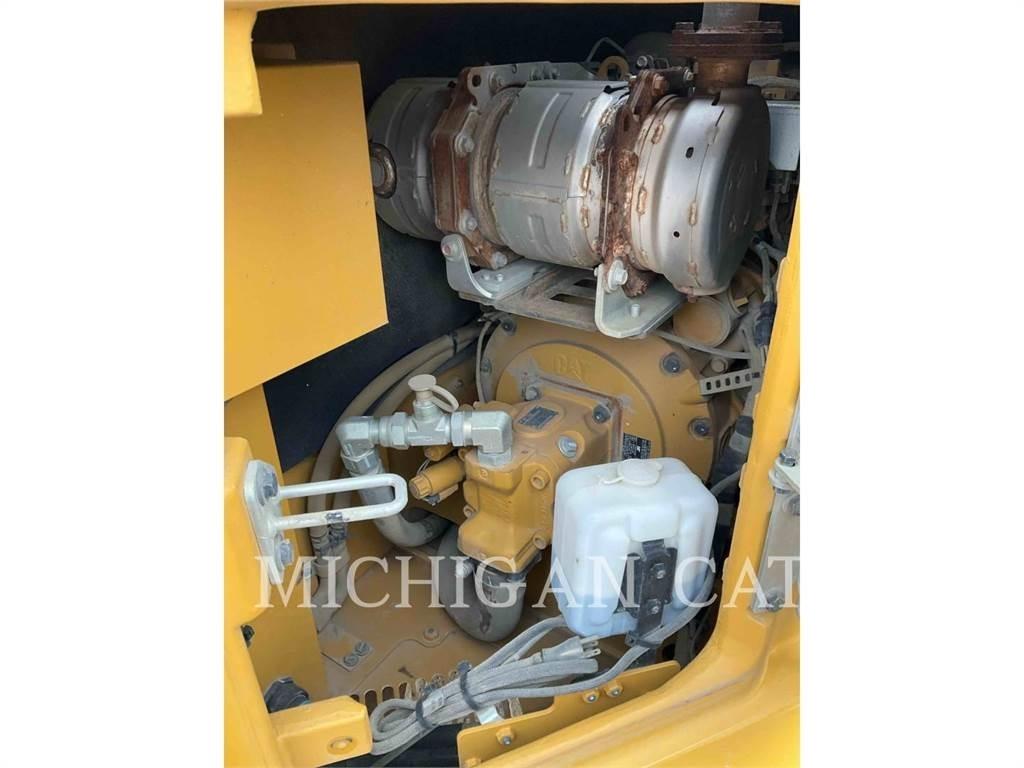 CAT 308 A+ حفارات زحافة