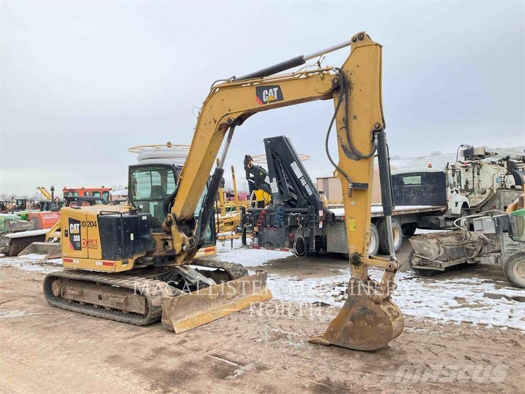CAT 30807CR حفارات زحافة