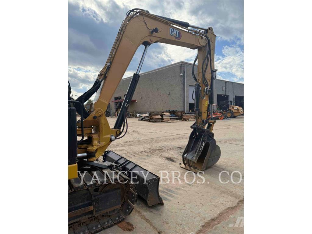 CAT 30807CR حفارات زحافة