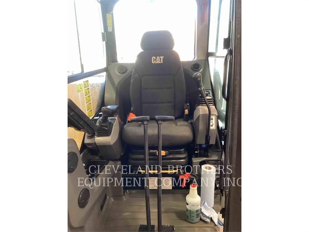 CAT 308CR حفارات زحافة