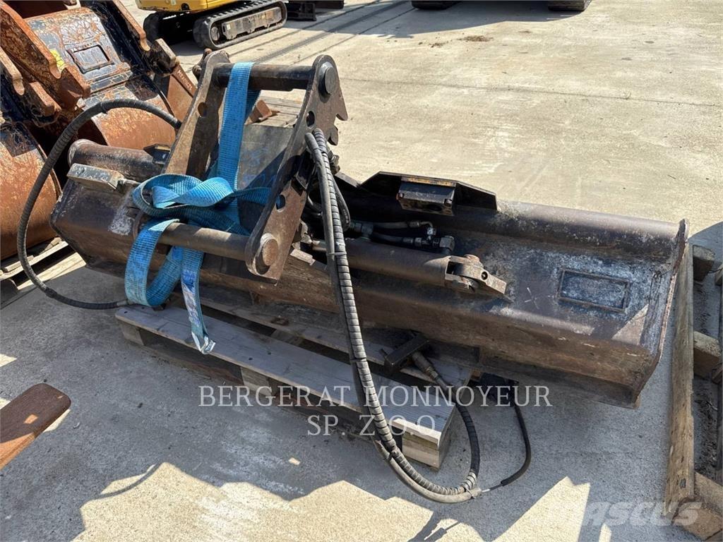 CAT 308CR حفارات زحافة