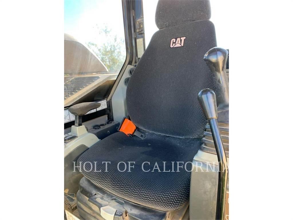 CAT 308E2 حفارات زحافة