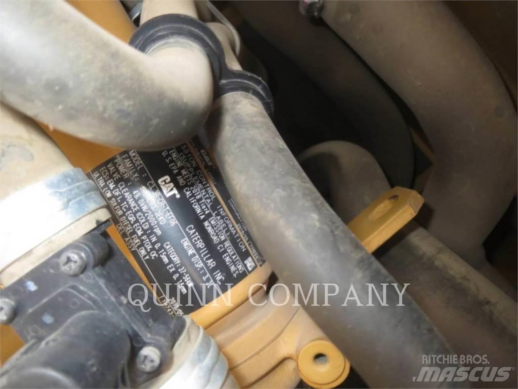 CAT 308E2 حفارات زحافة