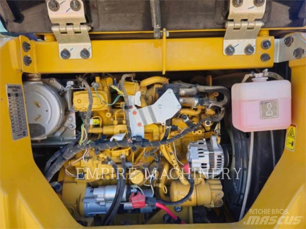 CAT 308E2CRSB حفارات زحافة