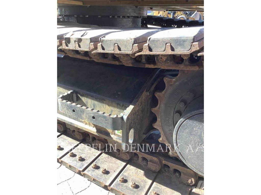CAT 309 حفارات زحافة