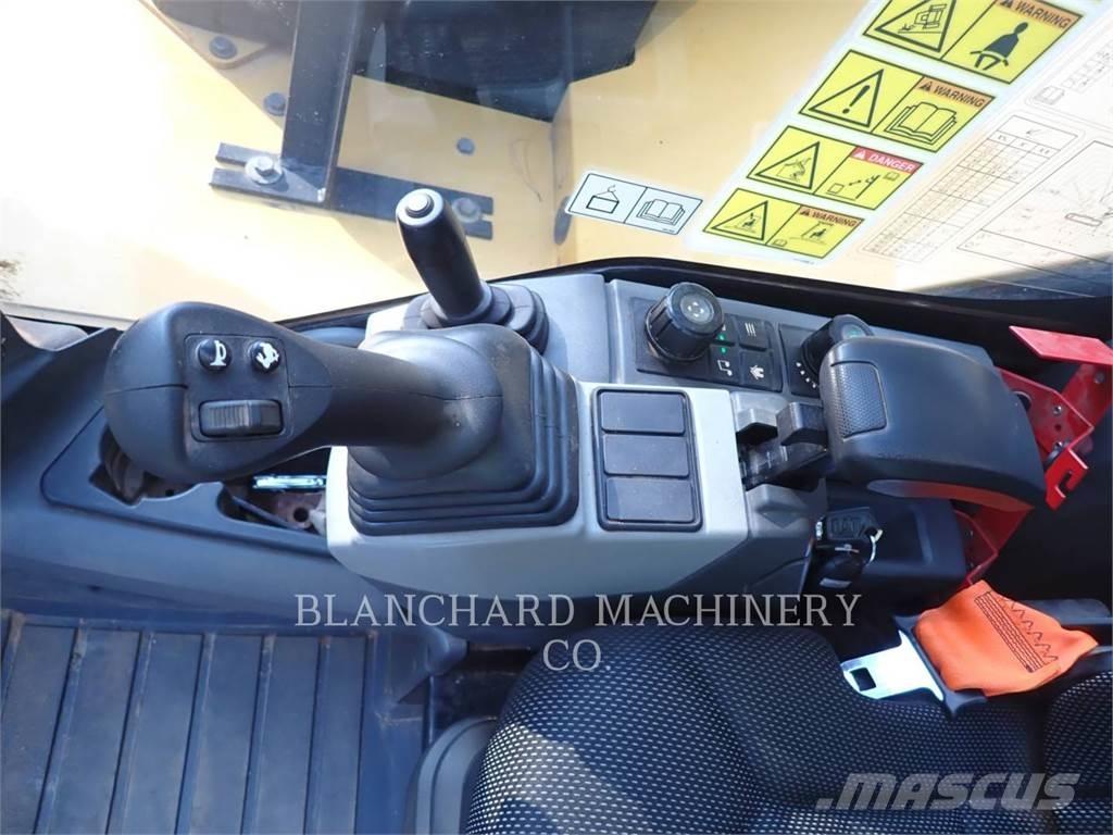CAT 309CR حفارات زحافة