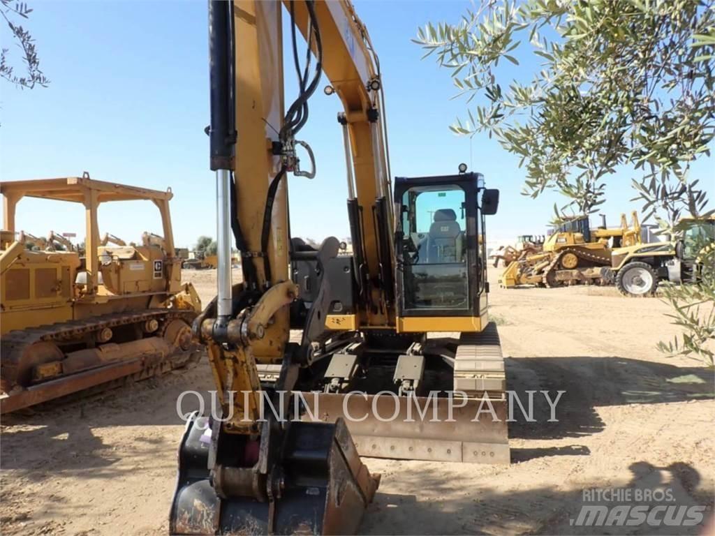 CAT 310 حفارات زحافة