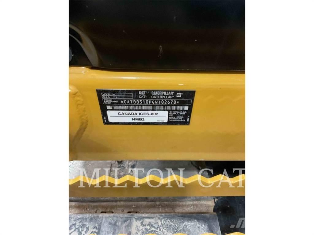 CAT 310 حفارات زحافة