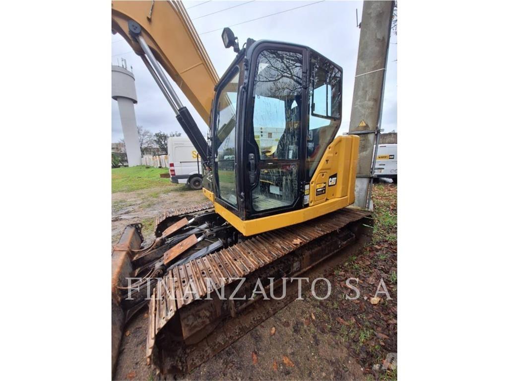 CAT 310 حفارات زحافة