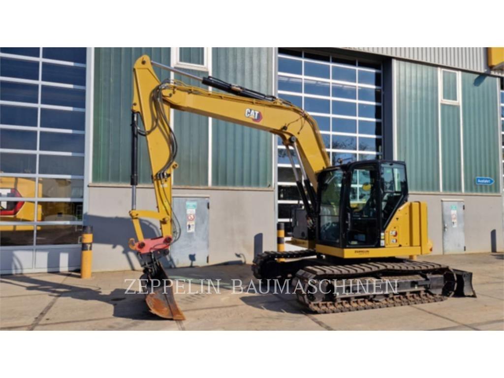 CAT 310 حفارات زحافة