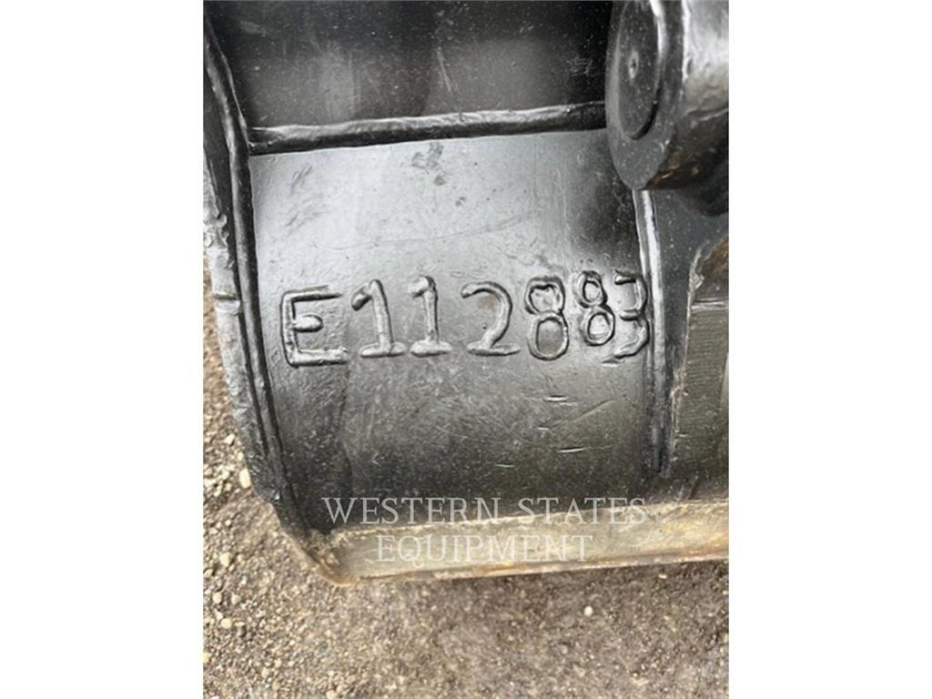 CAT 310 حفارات زحافة