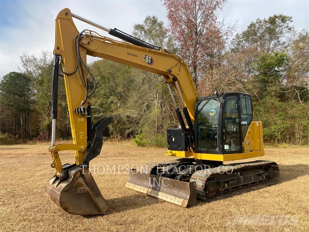 CAT 310 حفارات زحافة