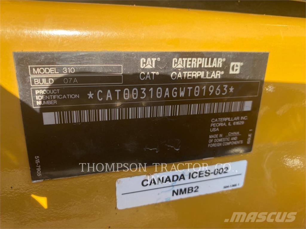 CAT 310 حفارات زحافة