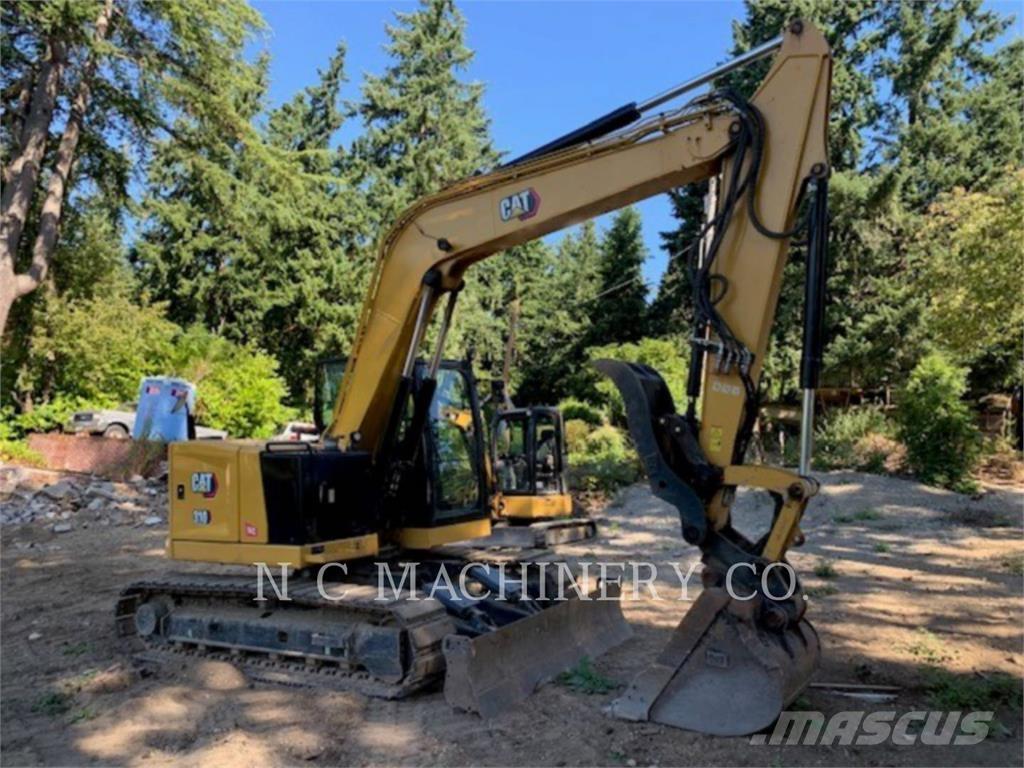 CAT 310 حفارات زحافة