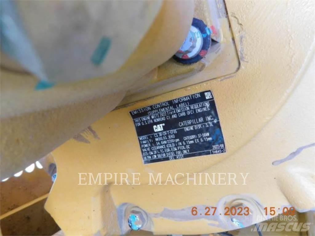 CAT 310-07 حفارات زحافة