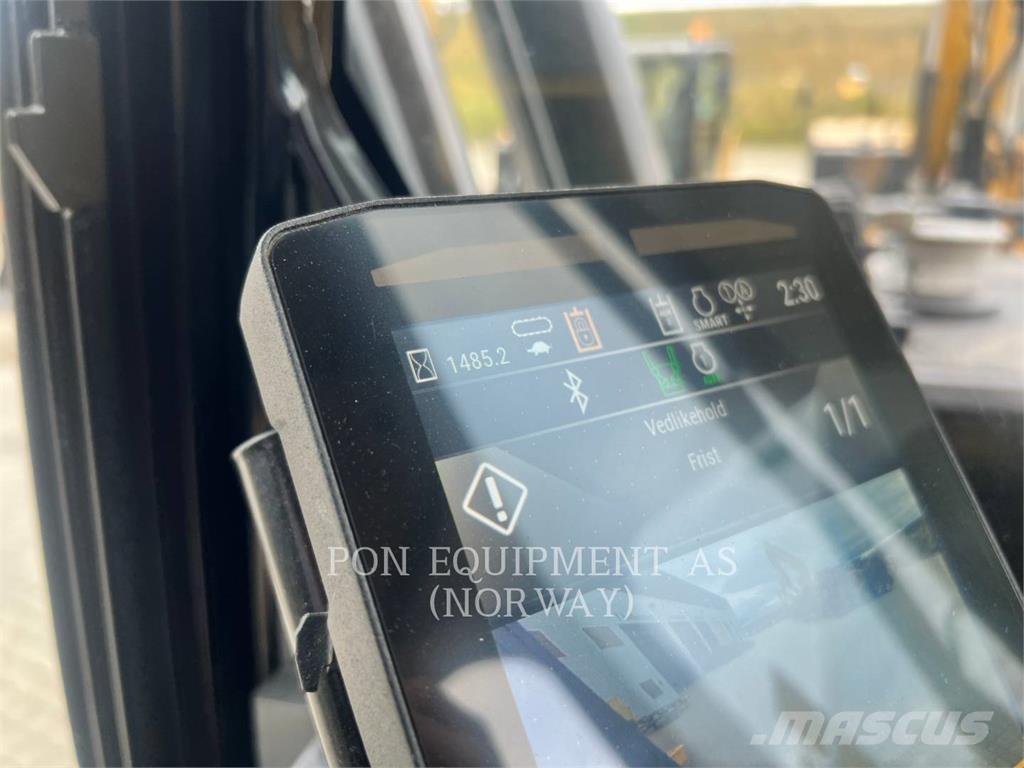 CAT 310-07 حفارات زحافة