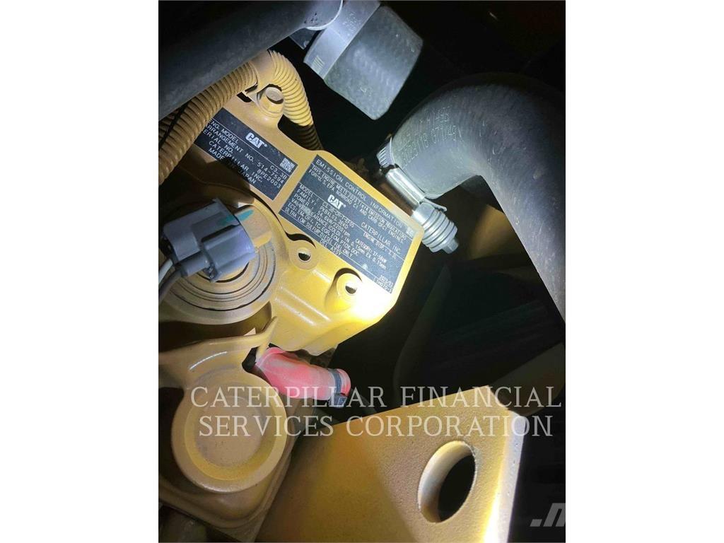 CAT 310 07A حفارات زحافة