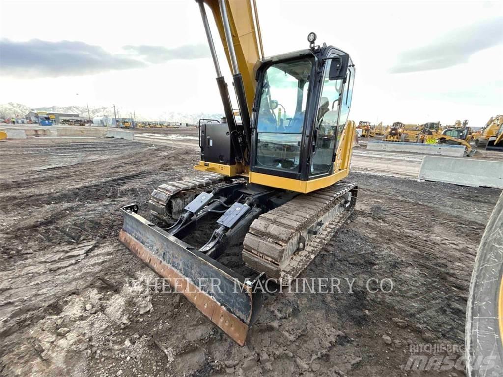 CAT 310 CF حفارات زحافة