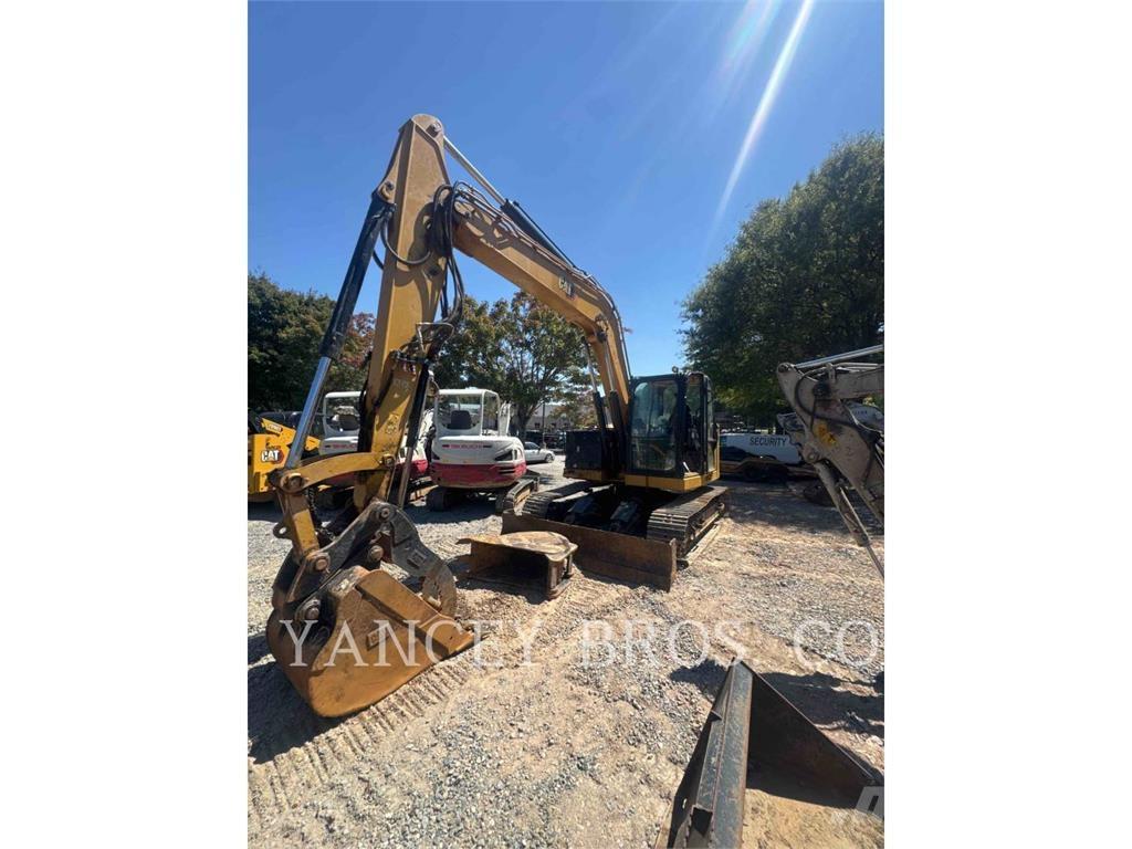 CAT 31007 حفارات زحافة