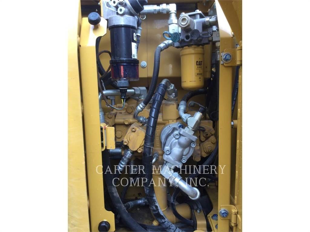 CAT 311FLRR حفارات زحافة