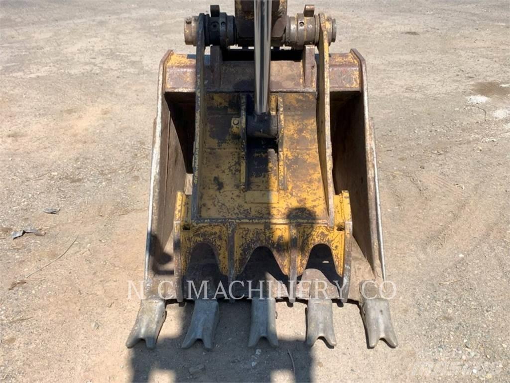 CAT 312B L حفارات زحافة