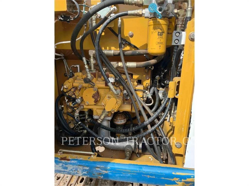 CAT 312C L حفارات زحافة