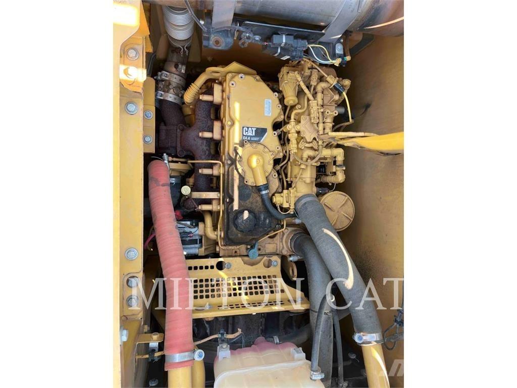 CAT 312E حفارات زحافة