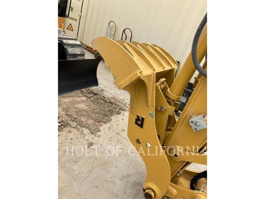 CAT 313 GC حفارات زحافة