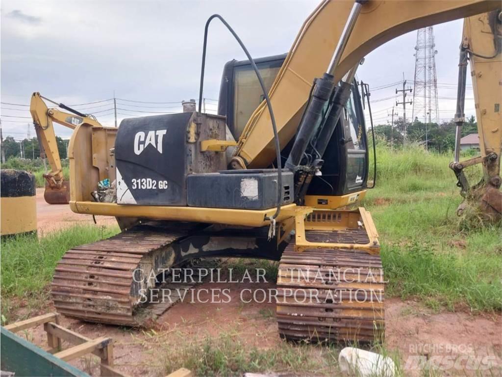 CAT 313D2GC حفارات زحافة