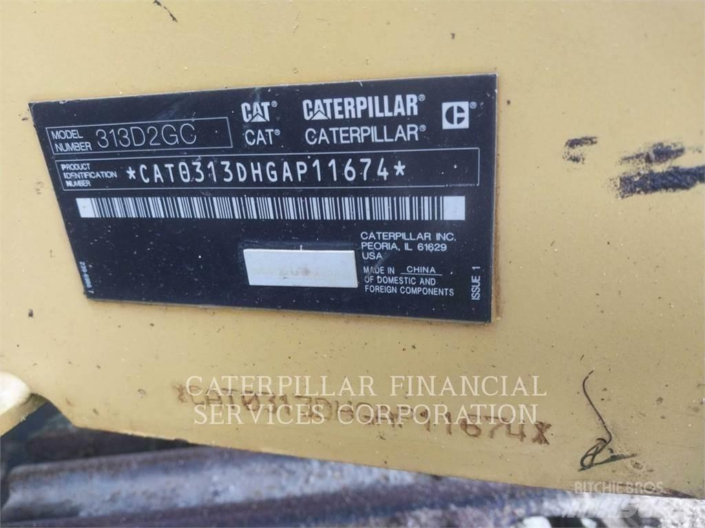 CAT 313D2GC حفارات زحافة