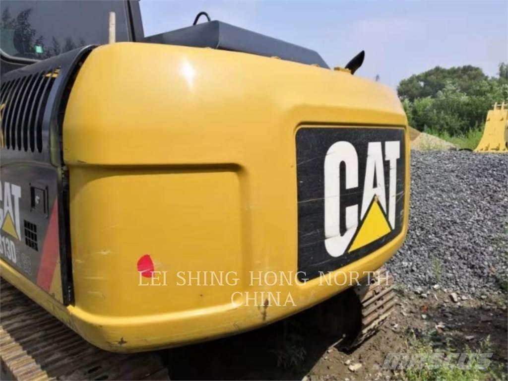 CAT 313D2GC حفارات زحافة
