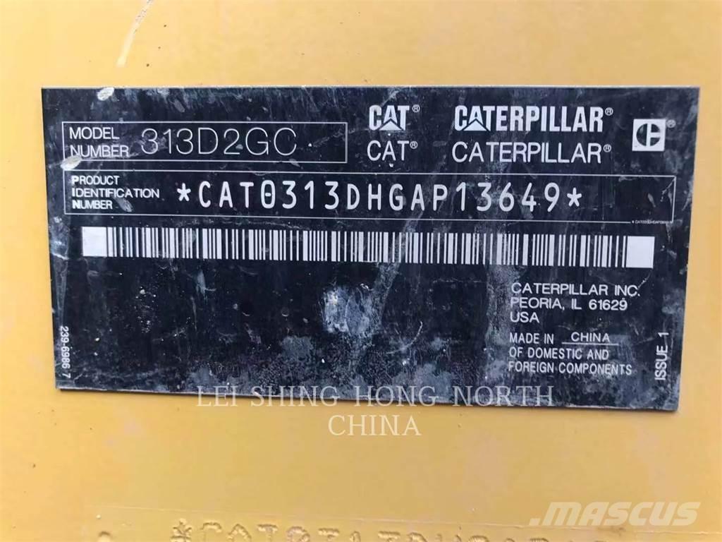 CAT 313D2GC حفارات زحافة