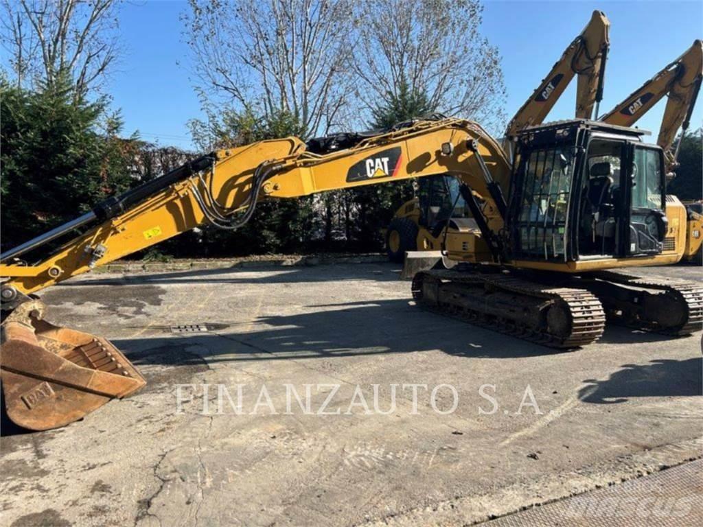 CAT 313F GC حفارات زحافة