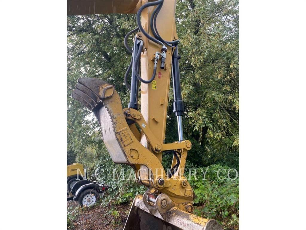 CAT 313F L حفارات زحافة