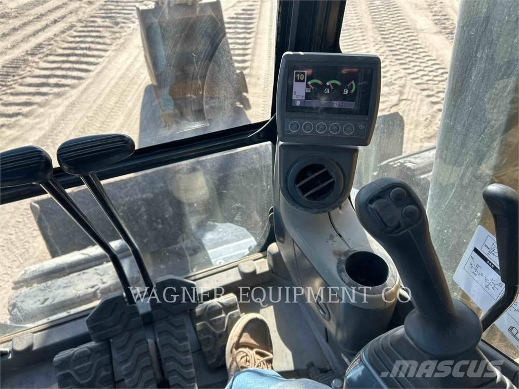 CAT 313FGC TC حفارات زحافة
